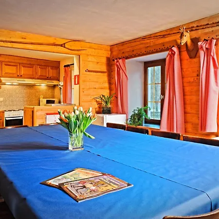 La Maison De *
