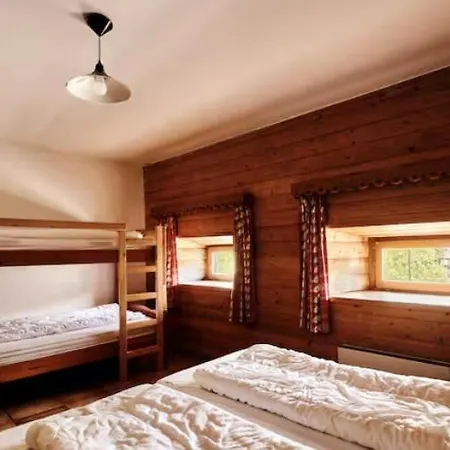 بيت للعطل La Maison De *